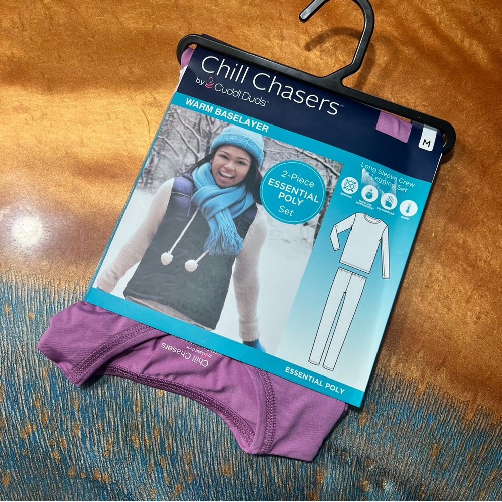 NWT Cuddl Duds Base layers Chill Chasers purple size Medium top and bottom